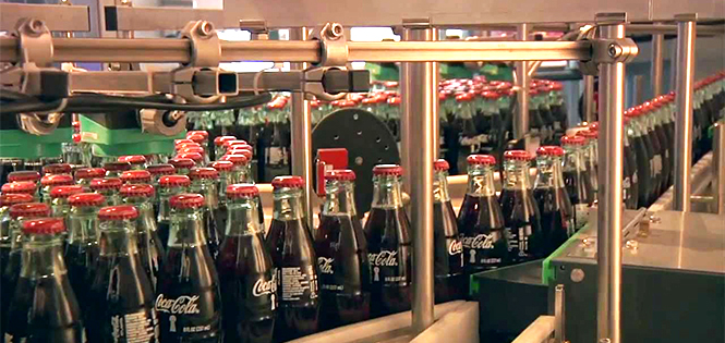 Máquina de enchimento de bebidas carbonatadas para garrafas de vidro.jpg