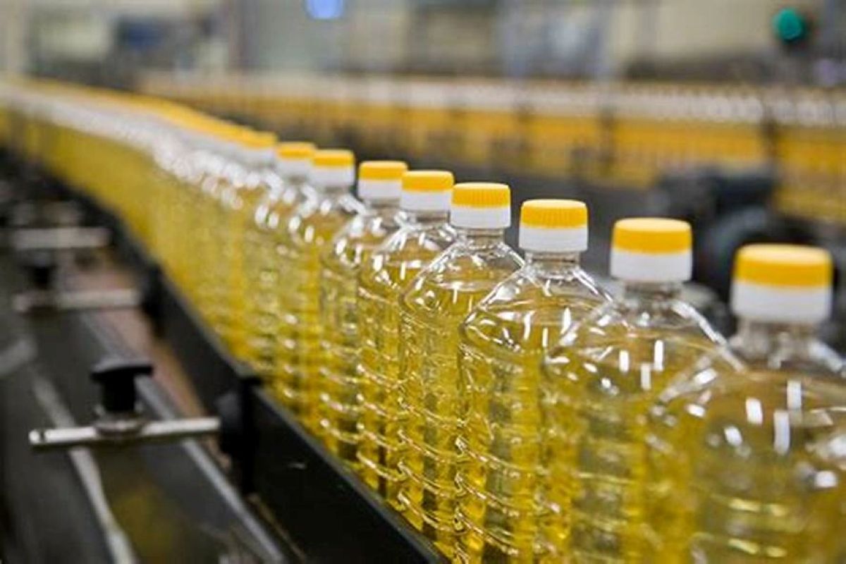 Pestopack Machinery advanced oil filling machine in production line