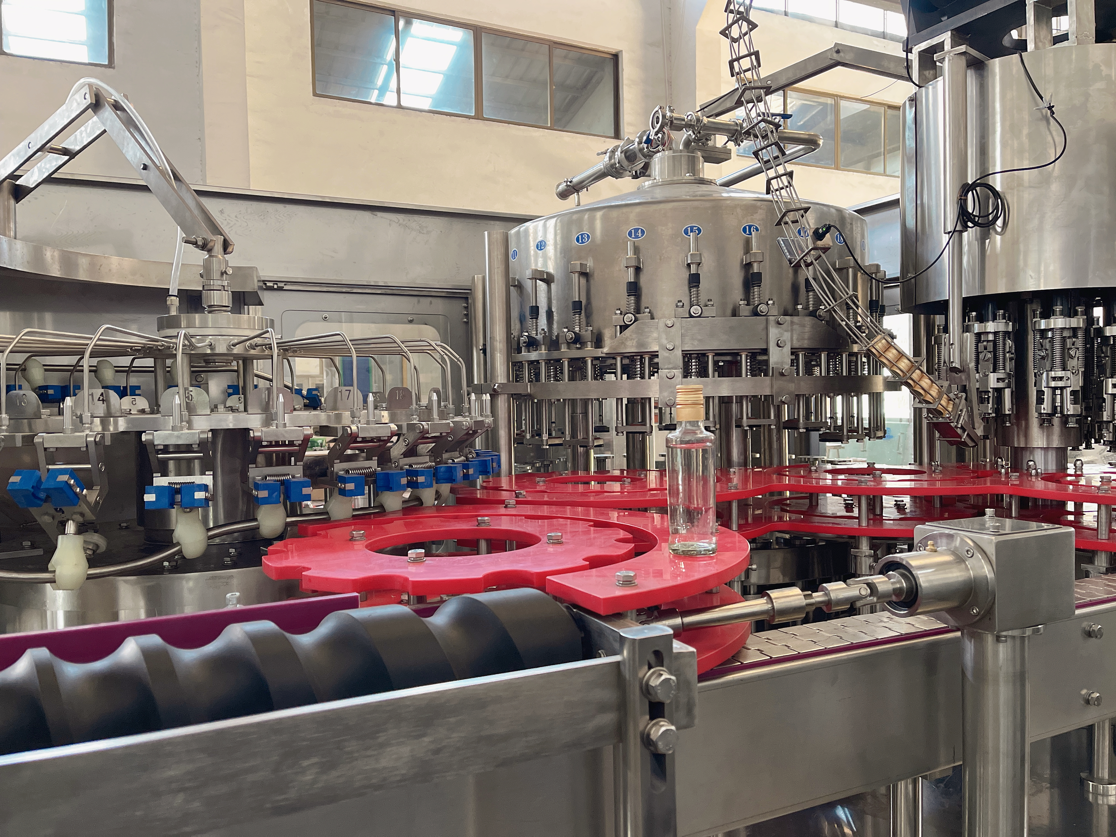 glass bottle beer filling machine-capping part