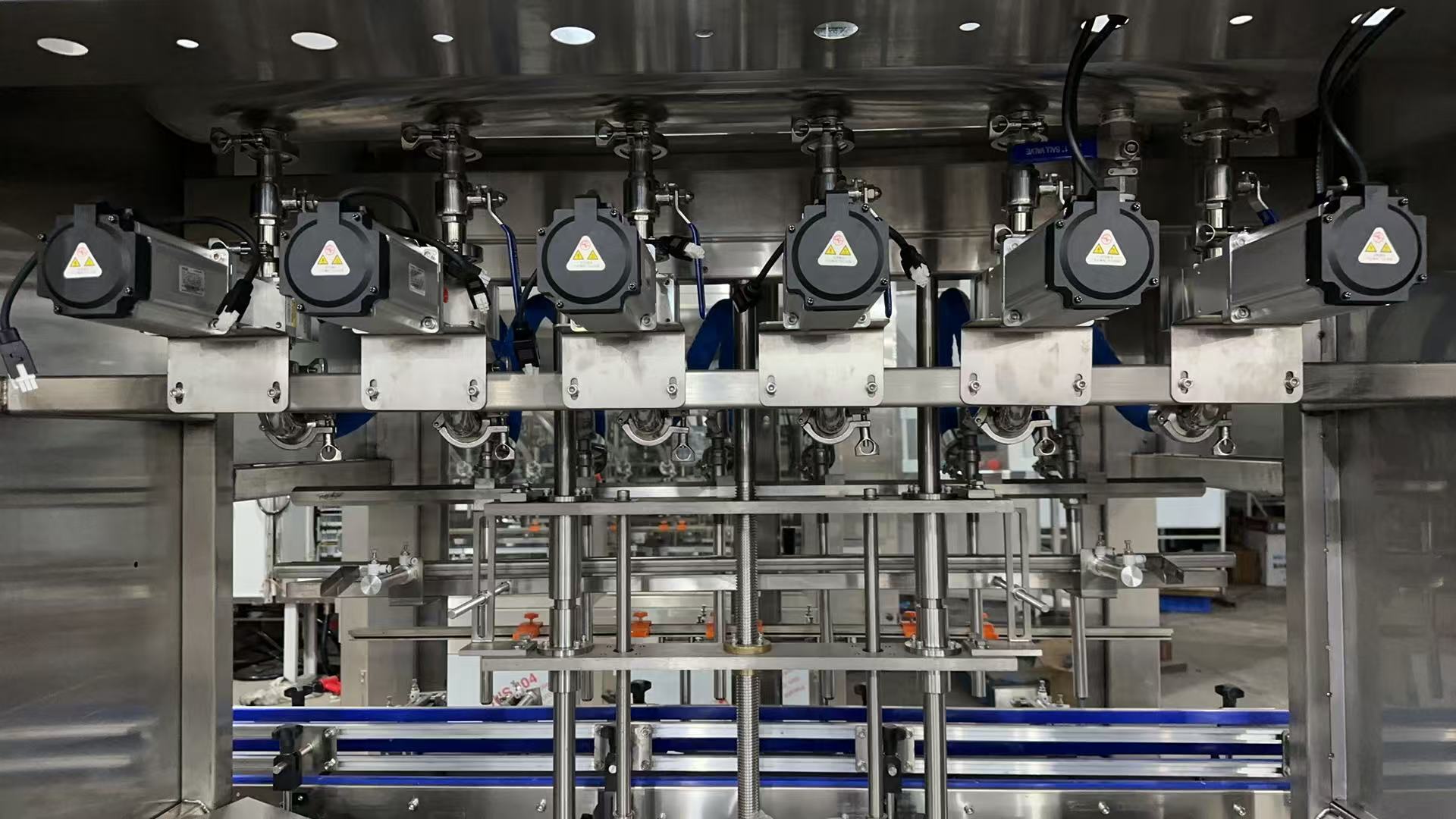 Lubricant oil filling machine details