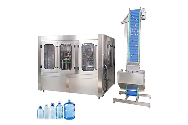 Máquina de engarrafamento de suco - máquina de enchimento de água 600X400