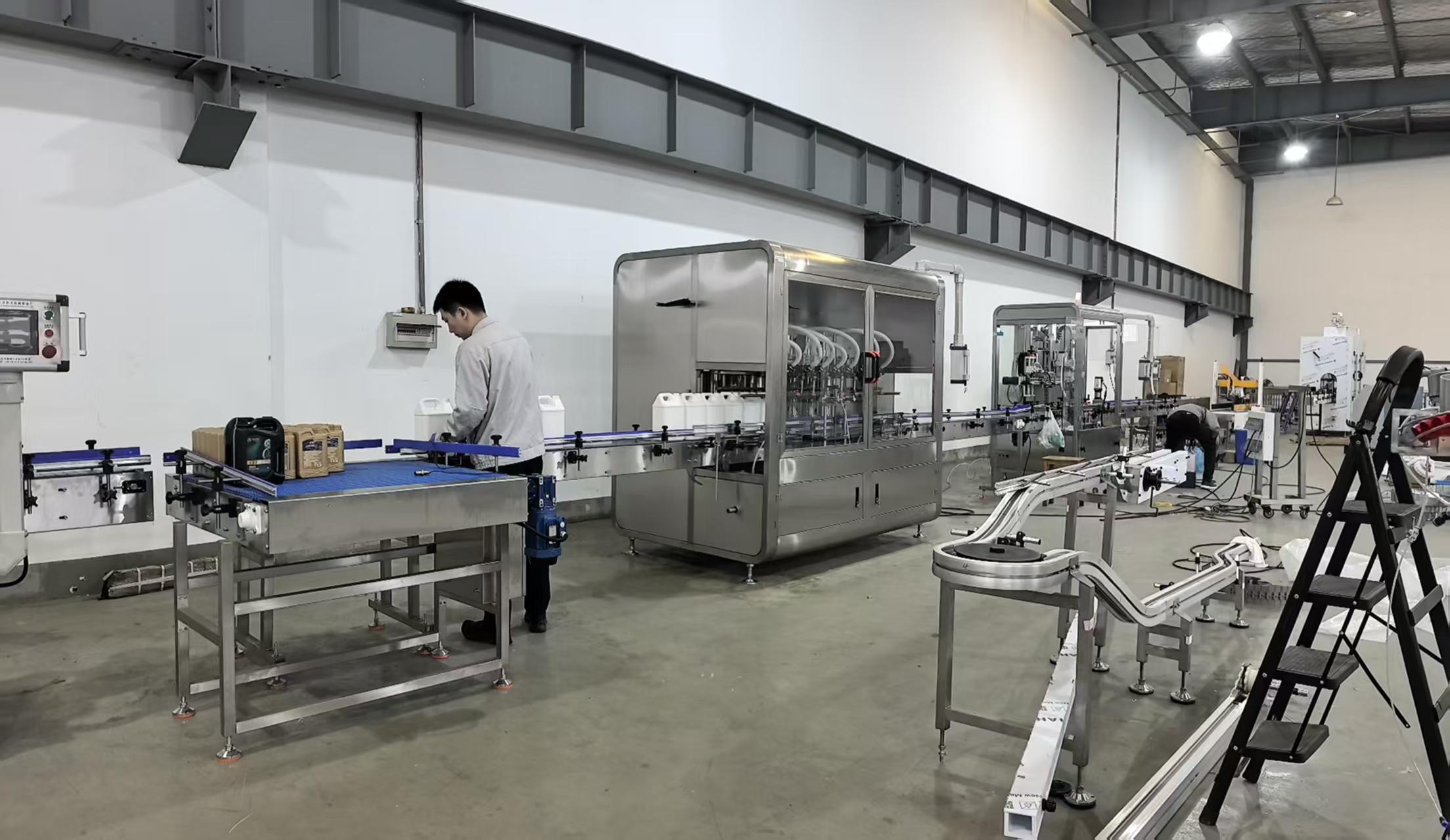 Lubricant Oil Filling Line manufactures